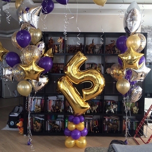 Букет шаров золото-сиреневый с цифрами
