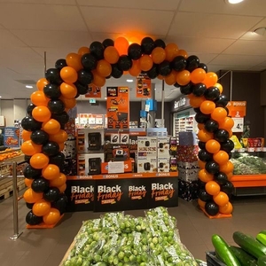 Гирлянда из воздушных шаров черно-оранжевая 1 м.