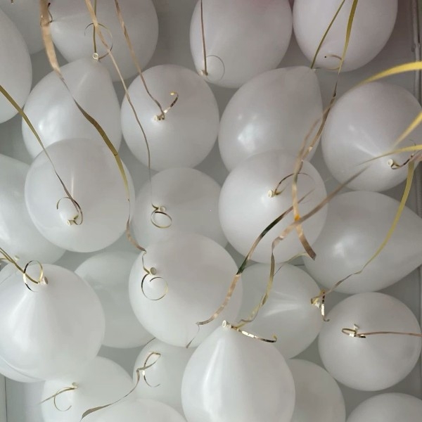 Воздушные шары с гелием под потолок 20 штук, цвет белый