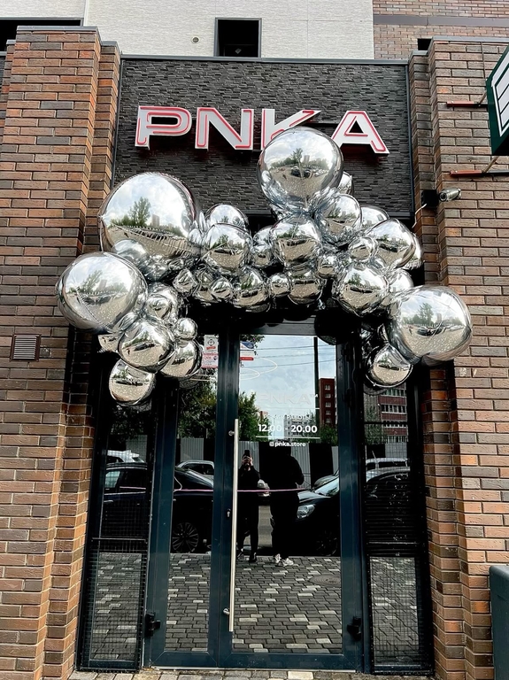 Разнокалиберная гирлянда из фольгированных шаров сфер